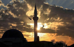 ΝΕΑ ΕΙΔΗΣΕΙΣ (Θράκη: Μουσουλμάνος Δήμαρχος παραπονιέται για τον Άι Βασίλη)