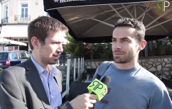 ΝΕΑ ΕΙΔΗΣΕΙΣ (Στην Πιάτσα με τον Γιάννη: Ρωτώντας τους πολίτες για το ραδιόφωνο της Αστυνομίας)