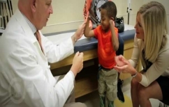 ΝΕΑ ΕΙΔΗΣΕΙΣ (Διπλή μεταμόσχευση χεριών σε 8χρονο (ΒΙΝΤΕΟ))