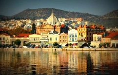 ΝΕΑ ΕΙΔΗΣΕΙΣ (Λέσβος: άδεια από τουρίστες λόγω προσφυγικών ροών)