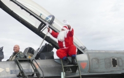 ΝΕΑ ΕΙΔΗΣΕΙΣ (Στη Λάρισα ο Άγιος Βασίλης έφτασε με? F-16 [BINTEO])