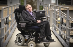 ΝΕΑ ΕΙΔΗΣΕΙΣ (Στίβεν Χόκινγκ: Ο άνθρωπος που θα ζούσε μέχρι τα 23 του? έκλεισε τα 76)