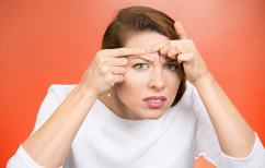 ΝΕΑ ΕΙΔΗΣΕΙΣ (Έρευνα: Αυξάνεται ο κίνδυνος για σοβαρή κατάθλιψη μετά την εμφάνιση ακμής)