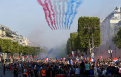 ΝΕΑ ΕΙΔΗΣΕΙΣ (Η Γαλλία πανηγυρίζει για τους πρωταθλητές κόσμου [εικόνες])