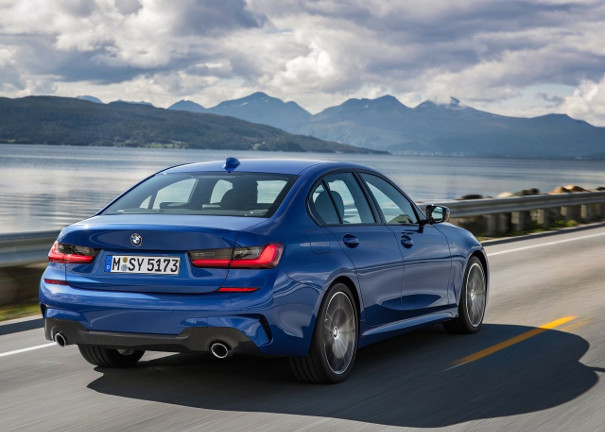 2BMW-3-Series-2019-1280-20