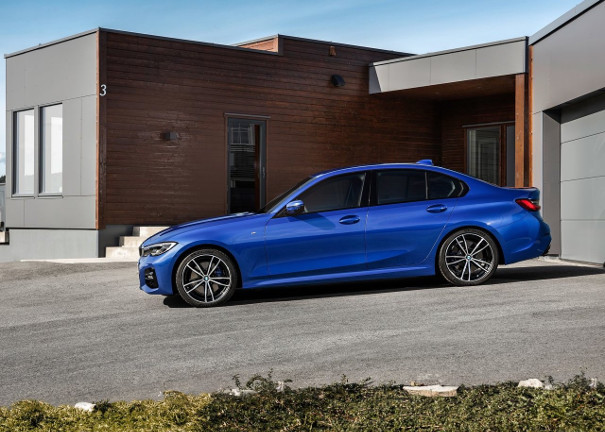 3BMW-3-Series-2019-1280-16